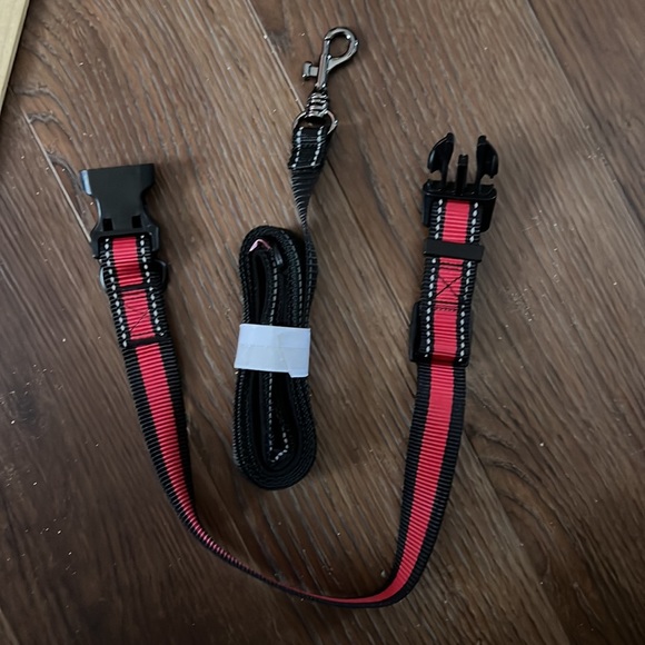 NWOT Adjustable red and black dog collar and leash - Picture 6 of 8